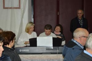 Varovanci VDC Vrba so razstavili prelepe izdelke in glasbeno popestrili program 3